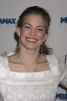 ANNA CHLUMSKY Poster 1498924