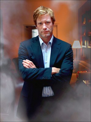 Aaron Eckhart Mouse Pad 2122441