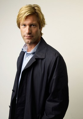 Aaron Eckhart Mouse Pad 2198500