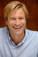 Aaron Eckhart magic mug #G561908