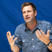 Aaron Eckhart Longsleeve T-shirt #2249654