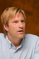 Aaron Eckhart Longsleeve T-shirt #2279615