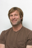 Aaron Eckhart magic mug #G615799