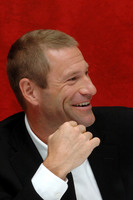 Aaron Eckhart Longsleeve T-shirt #2291767