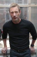 Aaron Eckhart Longsleeve T-shirt #2356262