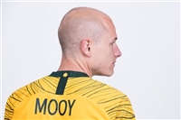 Aaron Mooy tote bag #G1575549