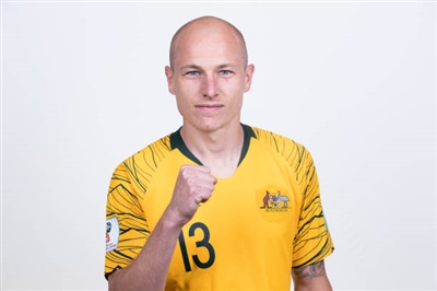 Aaron Mooy Poster 3333284