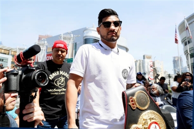 Abner Mares Poster 3595551