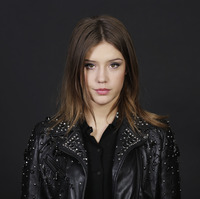 Adele Exarchopoulos Longsleeve T-shirt #2453539