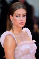 Adele Exarchopoulos Sweatshirt #3889904