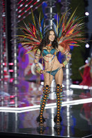 Adriana Lima longsleeve t-shirt #2863368