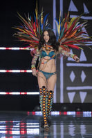 Adriana Lima longsleeve t-shirt #2863371