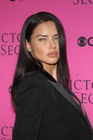 Adriana Lima longsleeve t-shirt #2912728