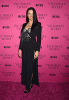 Adriana Lima longsleeve t-shirt #2912738