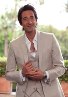Adrien Brody Sweatshirt #2400632