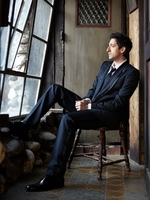 Adrien Brody Sweatshirt #3817347