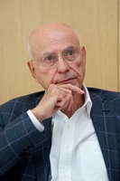 Alan Arkin Sweatshirt #2221234