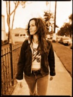 Alanis Morissette Longsleeve T-shirt #1247704