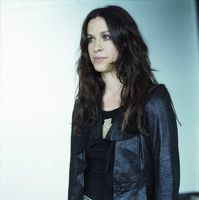 Alanis Morissette Longsleeve T-shirt #2073452