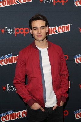 Alberto Rosende Poster 3242049