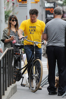 Alec Baldwin Longsleeve T-shirt #2715475