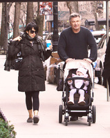 Alec Baldwin Longsleeve T-shirt #2715693