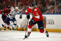 Aleksander Barkov Longsleeve T-shirt #3961222