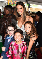Alessandra Ambrosio mug #G1119801