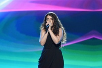 Alessia Cara Longsleeve T-shirt #3915744