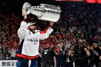 Alex Ovechkin Longsleeve T-shirt #3526096