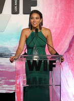 Alexandra Shipp t-shirt #3323316