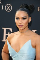Alexandra Shipp Sweatshirt #3843526