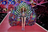 Alexina Graham t-shirt #3635355
