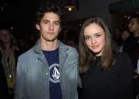 Alexis Bledel Longsleeve T-shirt #1310415