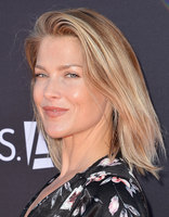 Ali Larter Longsleeve T-shirt #2812818