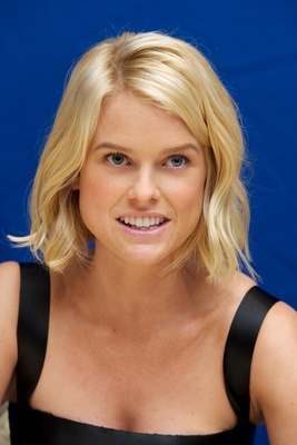 Alice Eve Poster 2224394