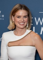 Alice Eve mug #G2548567