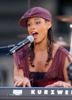 Alicia Keys Sweatshirt #1280288