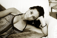 Alicia Keys Sweatshirt #2101922