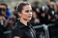 Alicia Vikander Longsleeve T-shirt #2815172