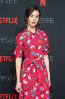 Alison Brie longsleeve t-shirt #3276357