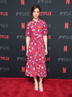 Alison Brie longsleeve t-shirt #3276402