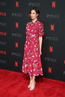 Alison Brie longsleeve t-shirt #3276411