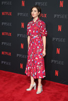 Alison Brie longsleeve t-shirt #3276415