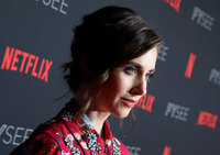 Alison Brie mug #G1518519