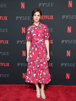 Alison Brie longsleeve t-shirt #3276440