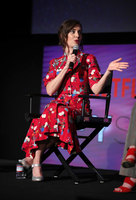 Alison Brie mug #G1518545