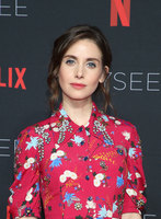 Alison Brie longsleeve t-shirt #3276457