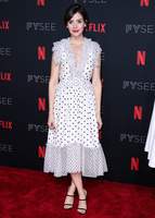 Alison Brie mug #G1545151