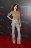 Alison Brie mug #G1545169